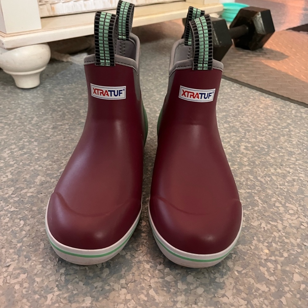 womens Xtratuff